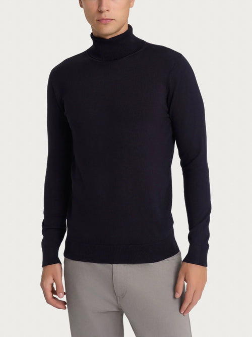 Four Seasons turtleneck