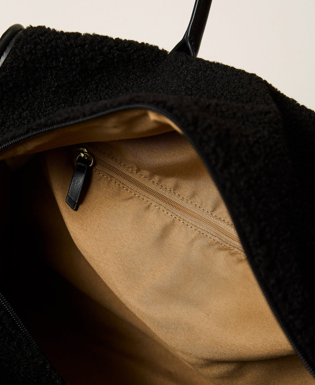 FAUX FUR BARREL BAG - Twinset