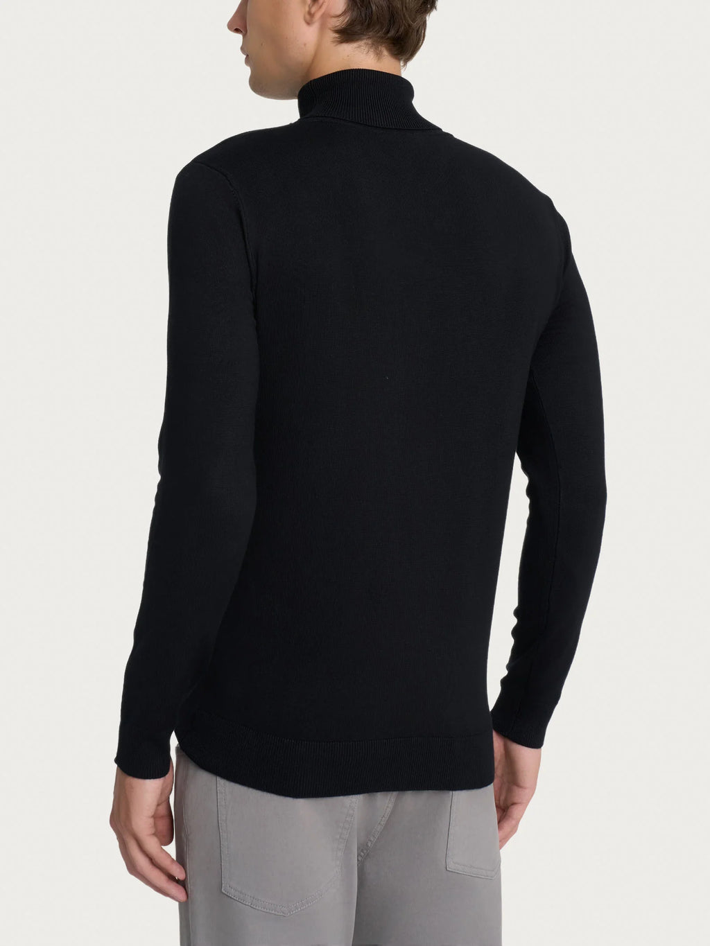 Four Seasons turtleneck