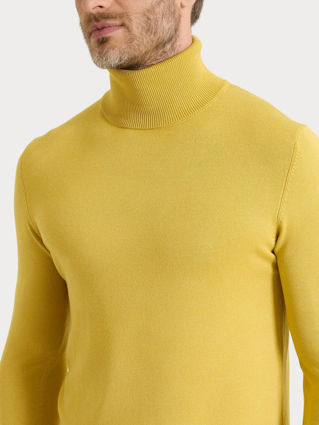 Four Seasons turtleneck